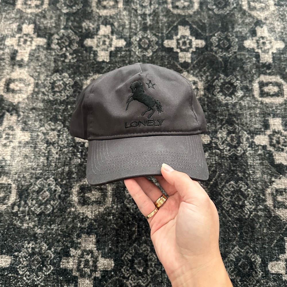 Lonely Ghost Hat